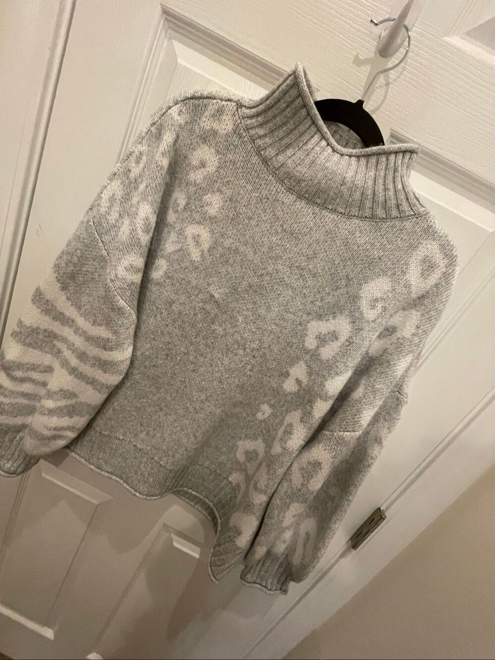 Nine West XXL Gray Knit Sweater Turtleneck Pullover Floral Pattern